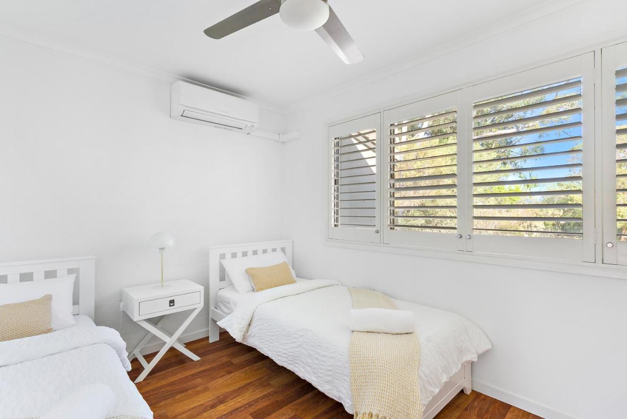 Stylish Townhouse, Private Courtyard Walk To Beach Noosaville Εξωτερικό φωτογραφία